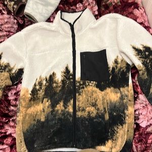 Hollister, size medium. Never worn.